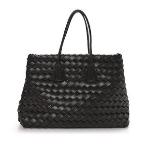 Bottega Veneta BOTTEGA VENETA Nappa
Intrecciato Tote Black
Bottega Veneta